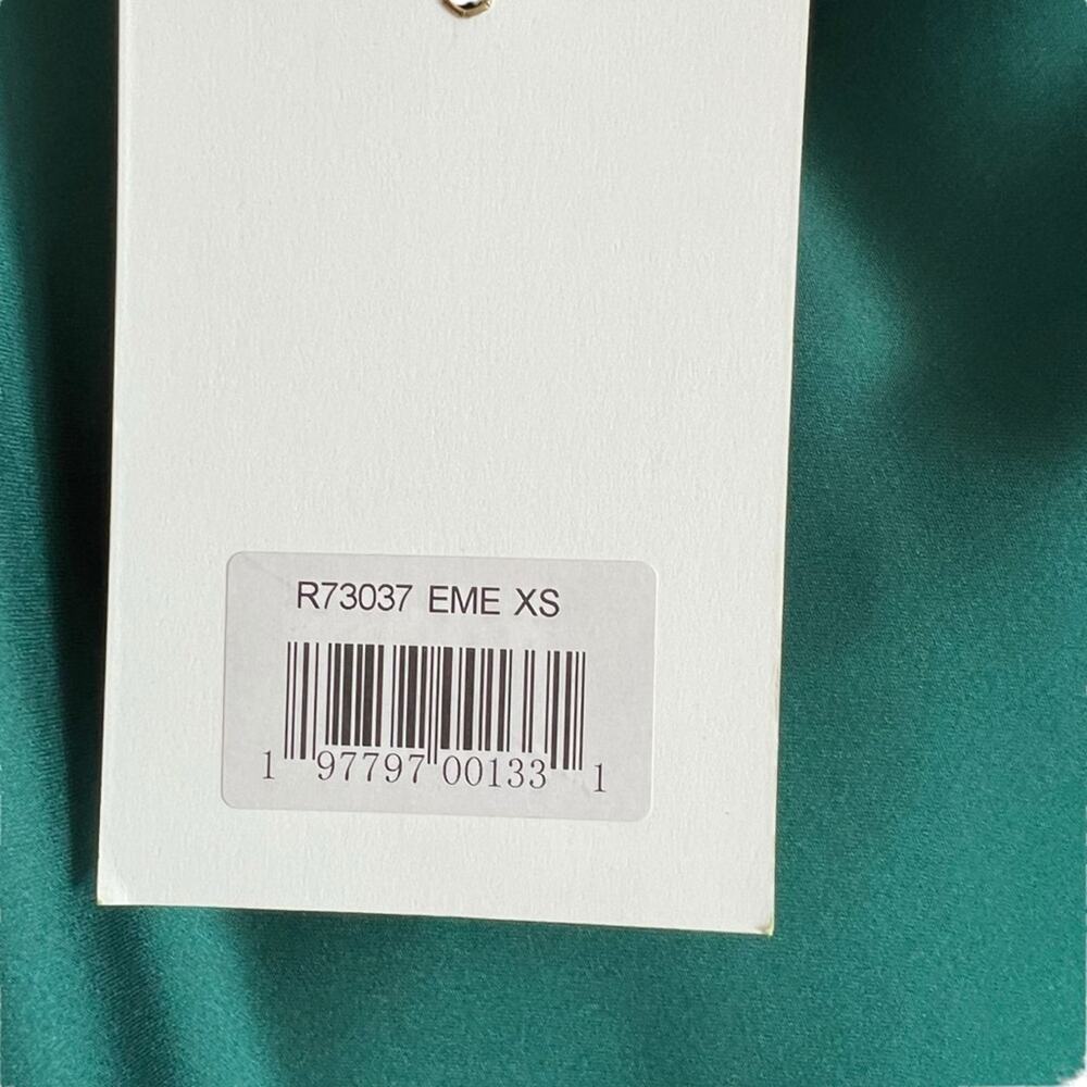 Mac Duggal Women’s Cowl Neck Emerald Green Top Size XS NWT - Picture 4 of 4